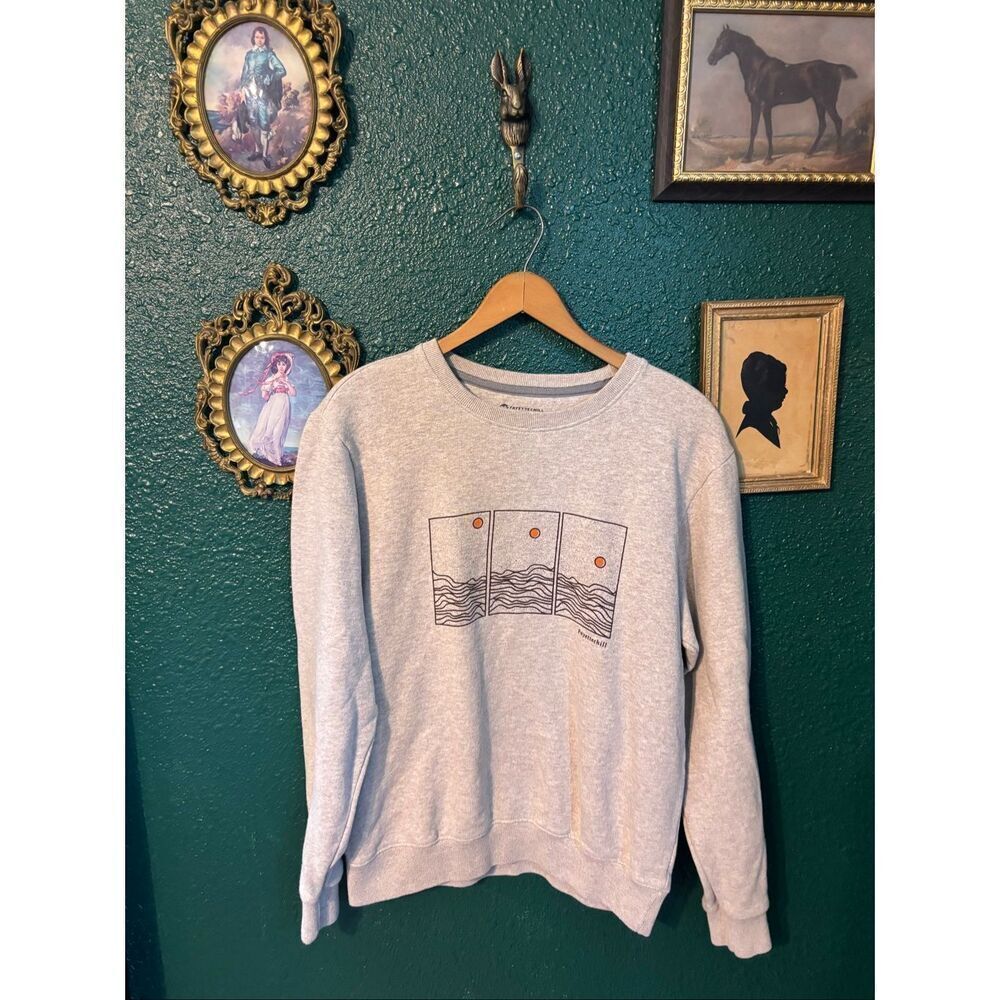 Fayettechill Oatmeal Tan Crewneck Sz Medium